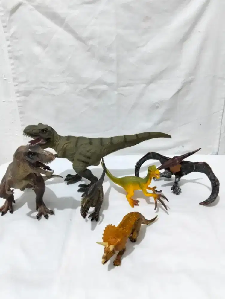 Di Jual mainan anak dinosaurus