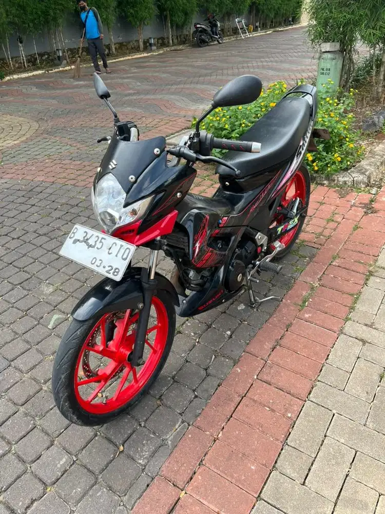 Satria Fu Karburatos Merah Hitam