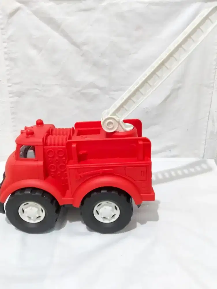 Dijual mainan Toy Kingdom