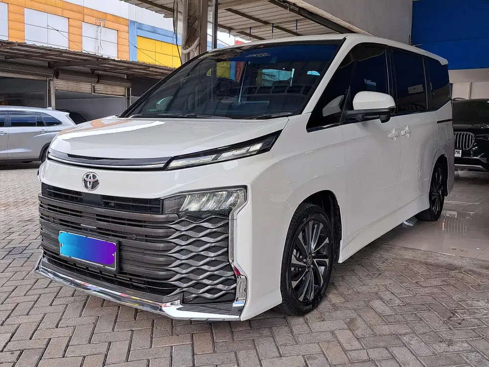 TOYOTA VOXY 2.0 TSS 2022