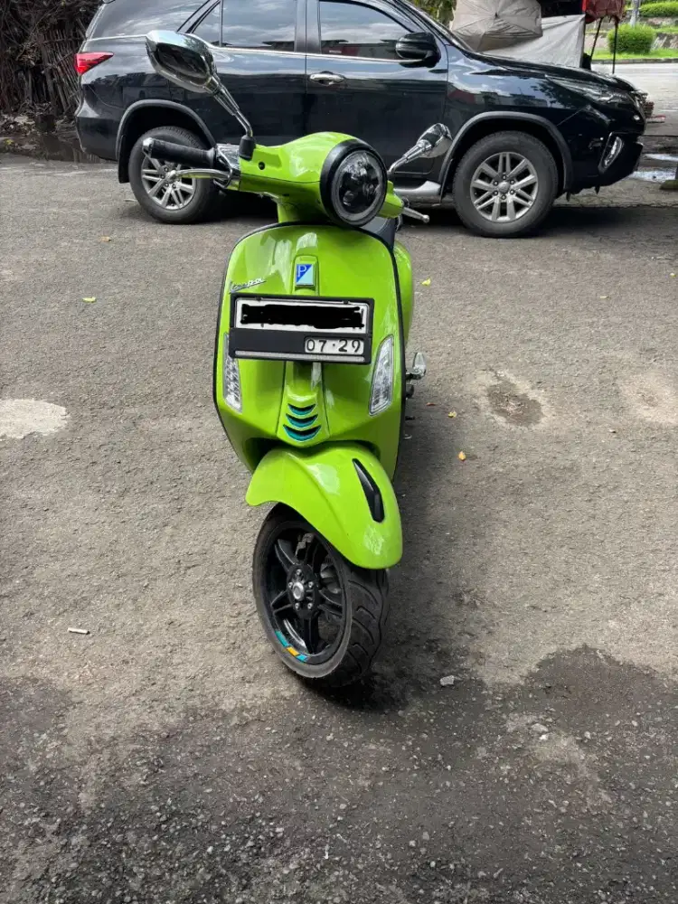 Vespa primavera 150 ABS tahun 2024