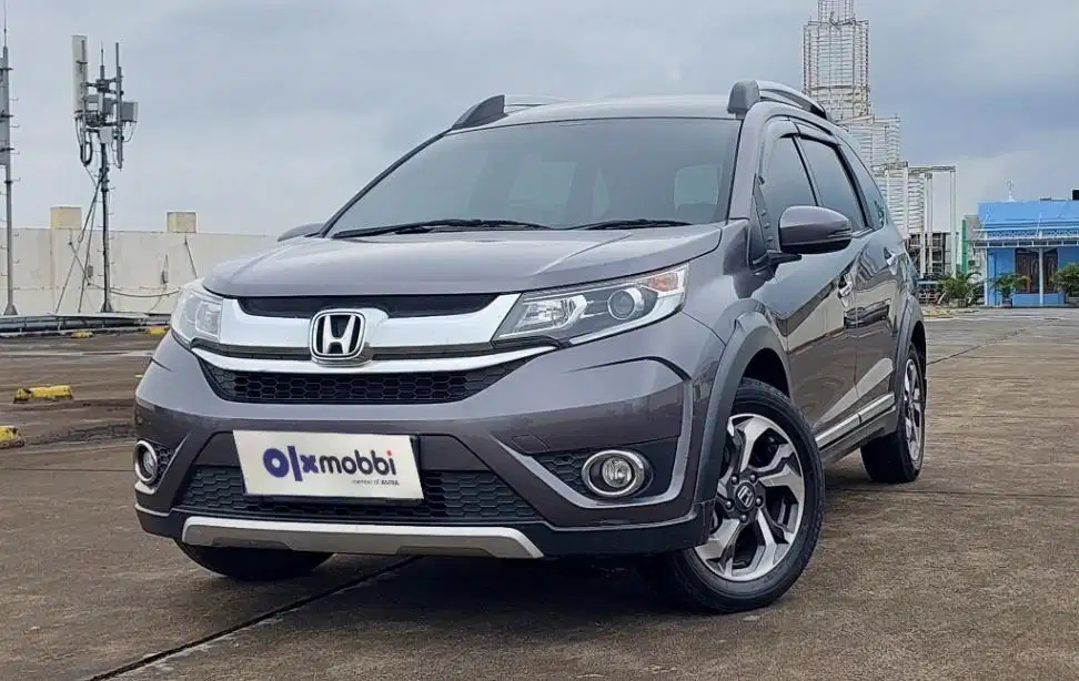 TDP 7,JT Honda BR-V 1.5 E Bensin-AT Abu 2016