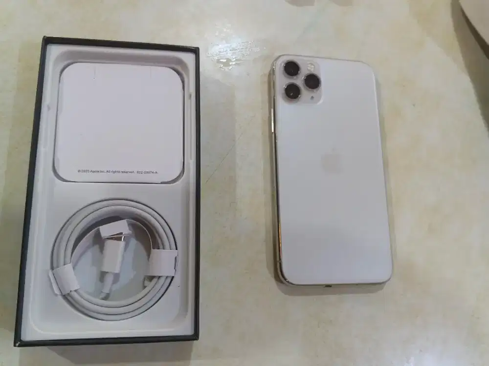 Iphone 11 256gb sederat apple