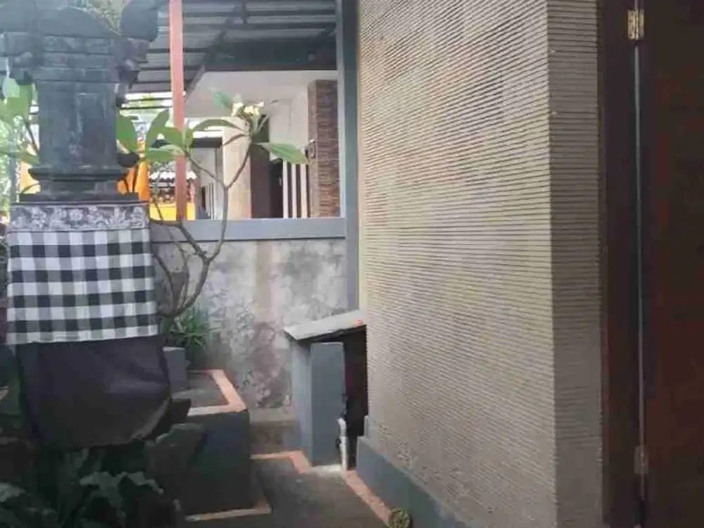 Di kontrakan rumah jalan Tukad Badung, Denpasar,Bali