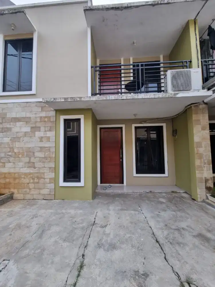 Dijual rumah mezzanine dekat pondok cabe