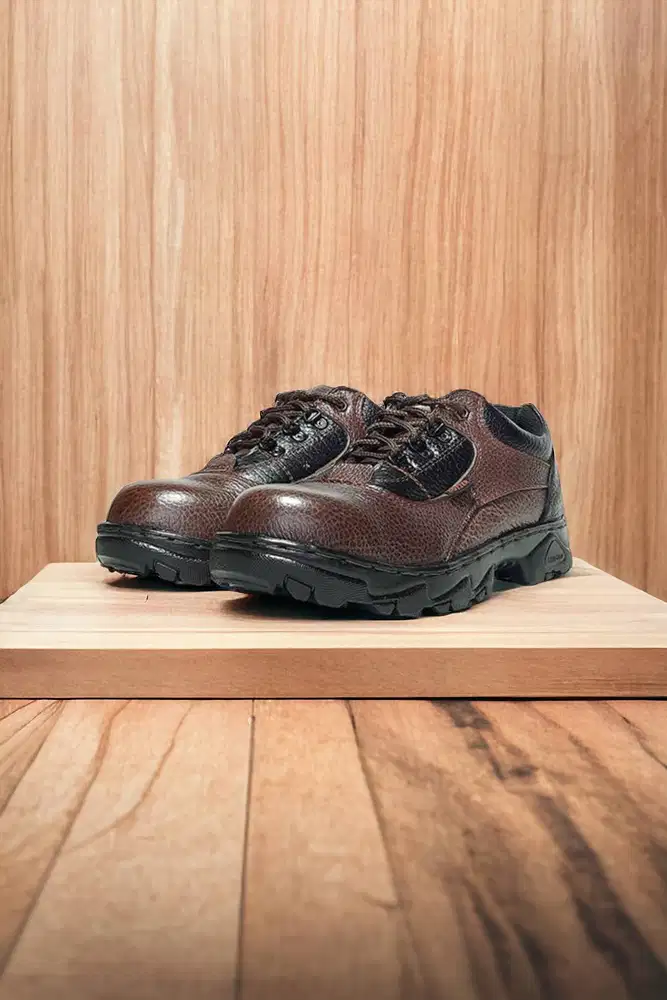 Best deal Sepatu safety untuk area basah Karawang