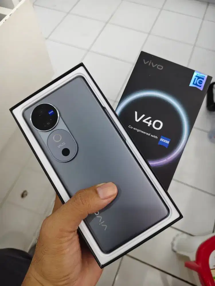 Vivo V40 5g 12/256 normal pemakaian