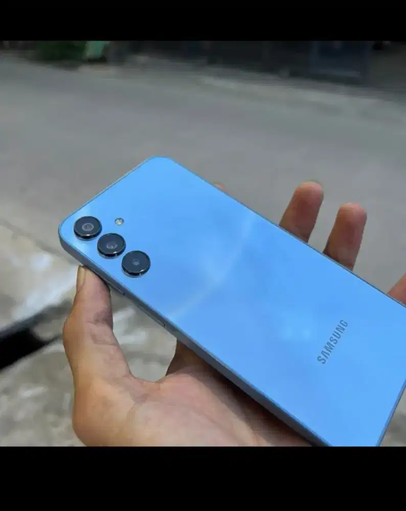 Samsung A15 dan charger