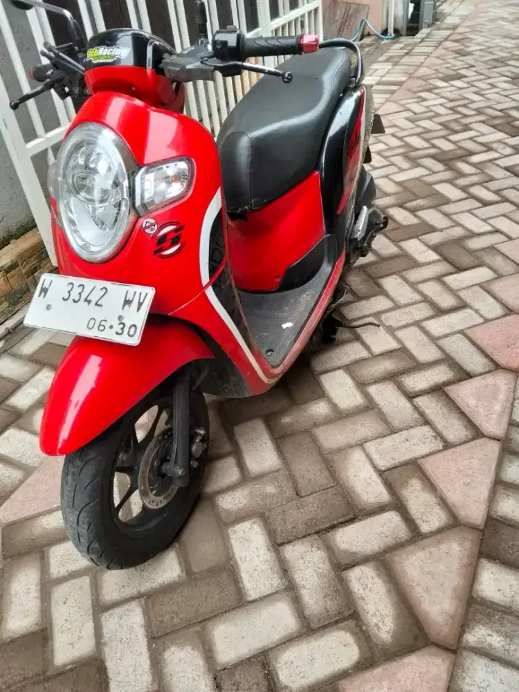 Scoopy th 2020 plat W sidoarjo 14 jt