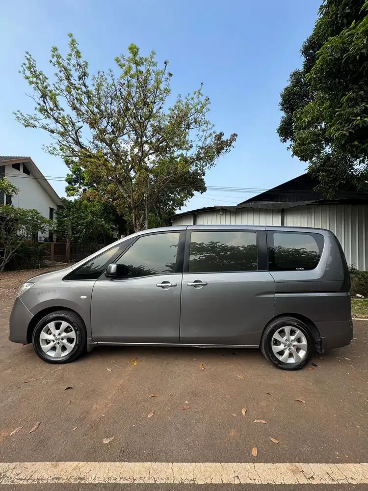 Nissan Serena 2013 Bensin