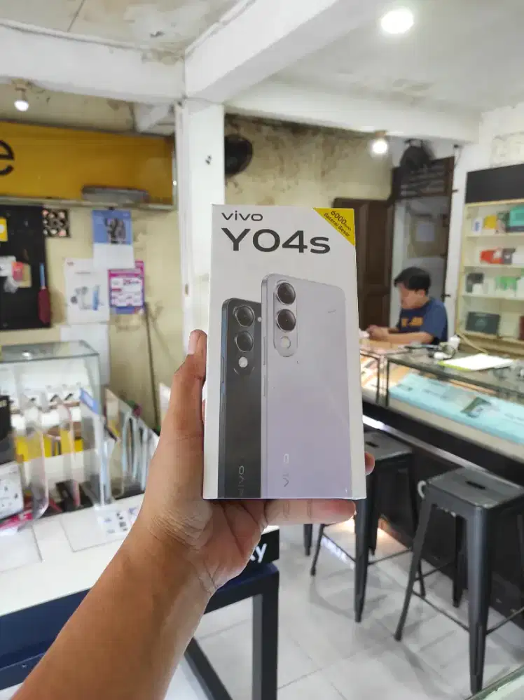 Berminat silahkan WA Vivo Y04s 4/128 Garansi resmi 1thn