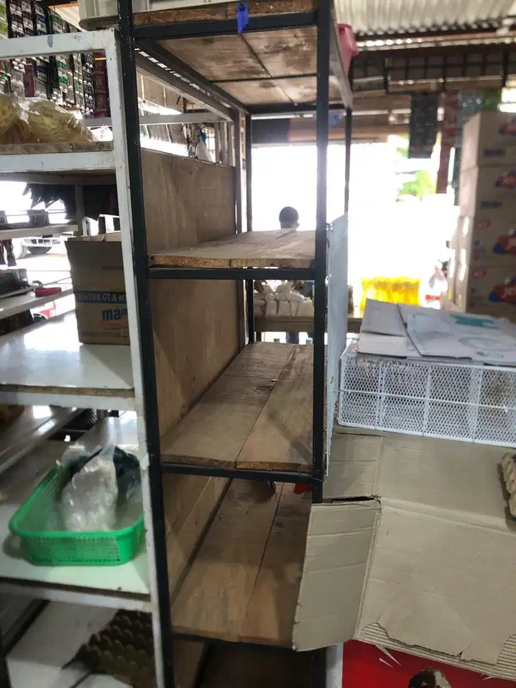 rak besi holo alas papan