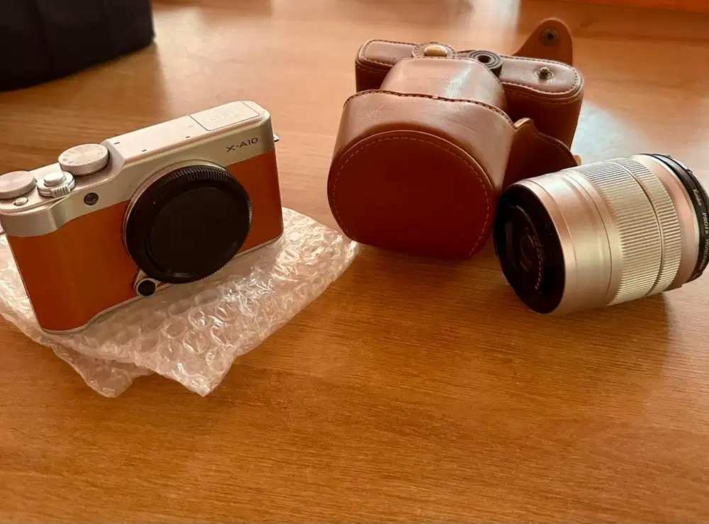 Jual  camera FUJIFILM X-A10 kit 16-50MM