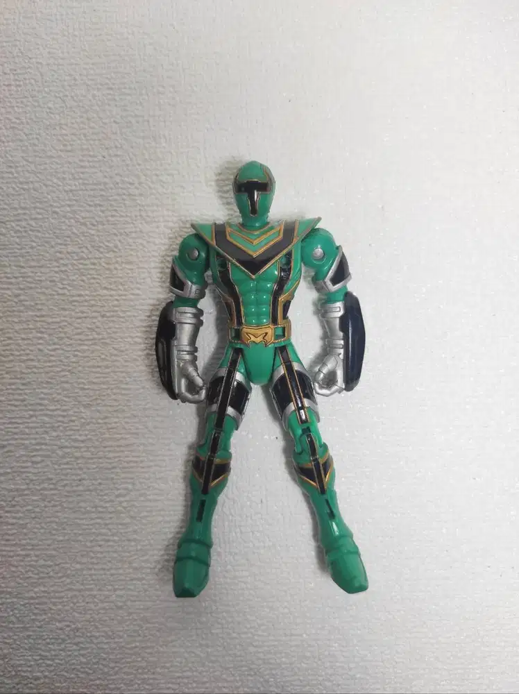 Bandai 2005 MMPR Green Power Rangers Mystic Force