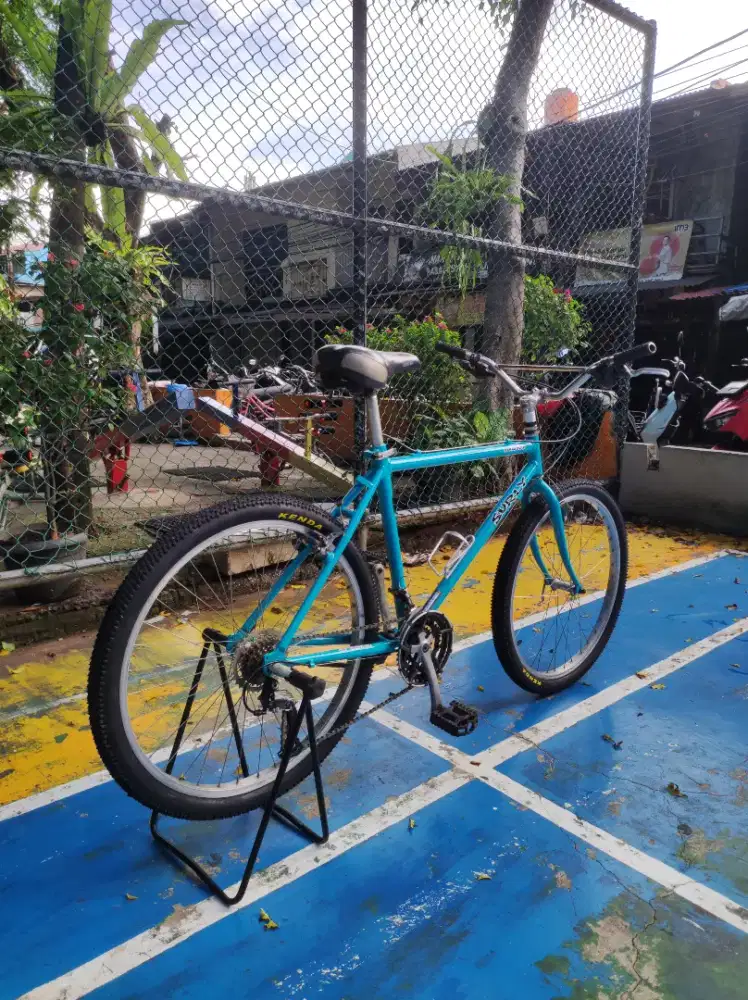 Sepeda commuter bike