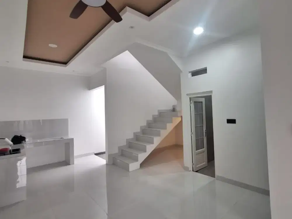 Rumah Brand New 2 Lantai Bagus Dekat Fasilitas Umum Di Taman Harapan Baru Bekasi