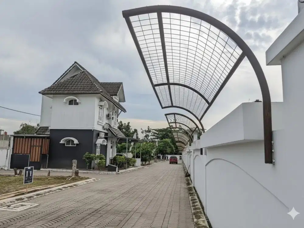 Dijual Rumah 3 lantai Kolam renang pribadi jl wates