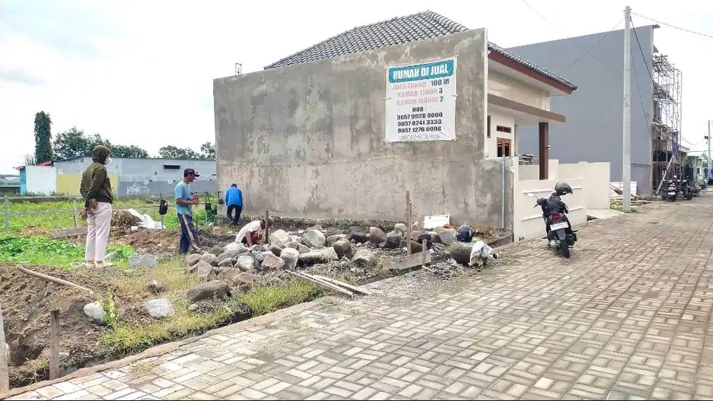 Rumah Baru Siap Huni LT 100 mtr, Tanah Kavling & Pesan Bangun ( Ada )