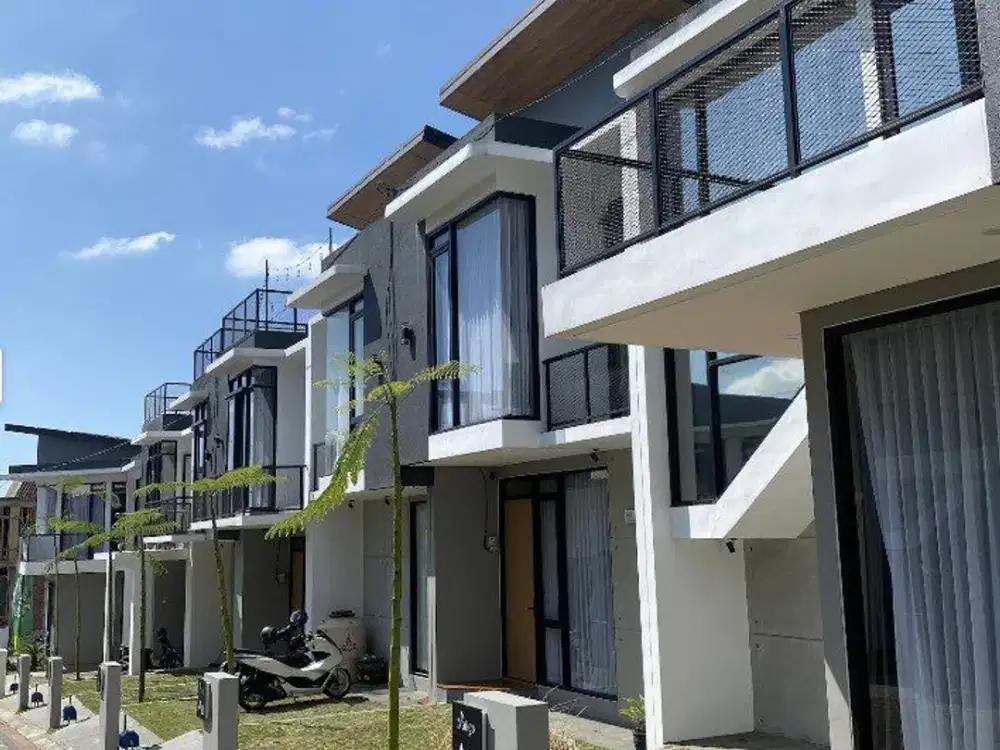 VILLA KOTA BATU – PRIVATE POOL | DEKAT JATIMPARK & BNS