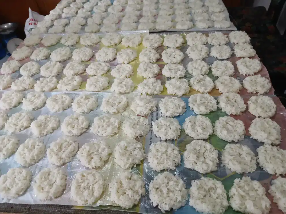 RENGGINANG KETAN(MENTAHAN)