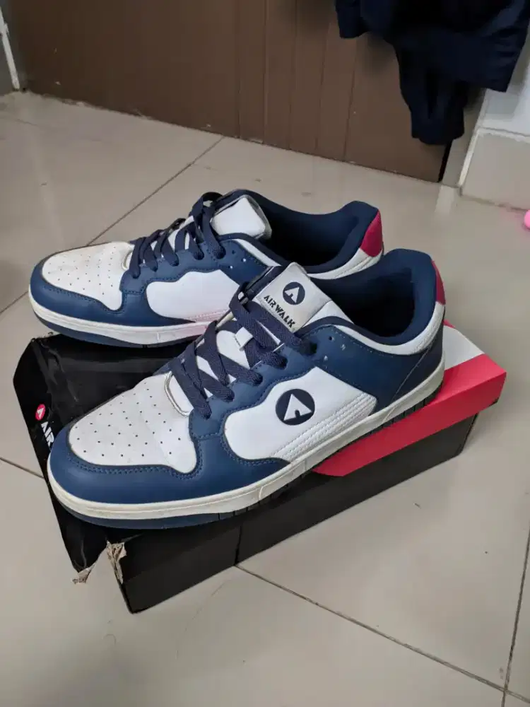 Airwalk Ukuran 43
