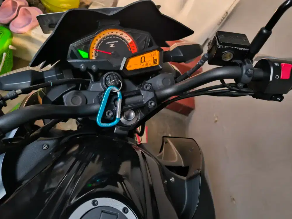 Z 250 2013 km 7418 - like new