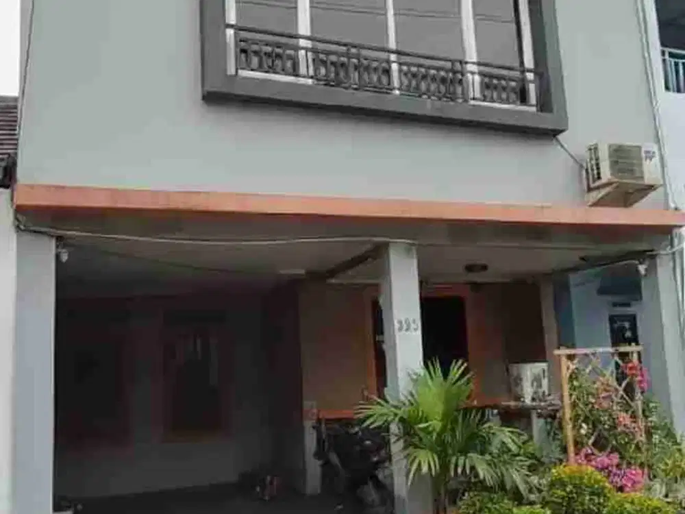 rumah cantik 3 lantai rumah cluster Sariwangi