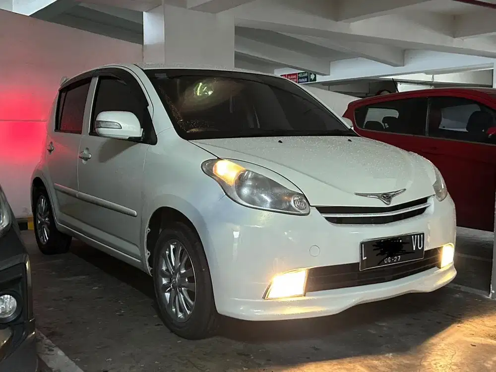Daihatsu sirion M drift matic AT 2008 putih mulus pcd picanto jazz