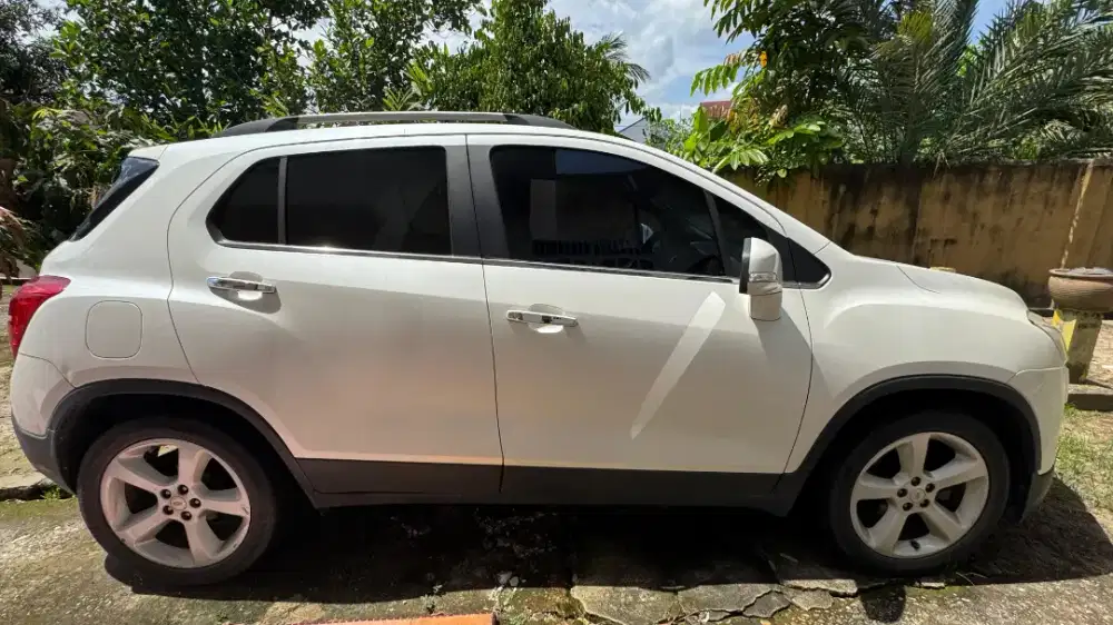 Chevrolet Trax LTZ Turbo AT 2016 | Putih | KM 68RB | Pajak 2026