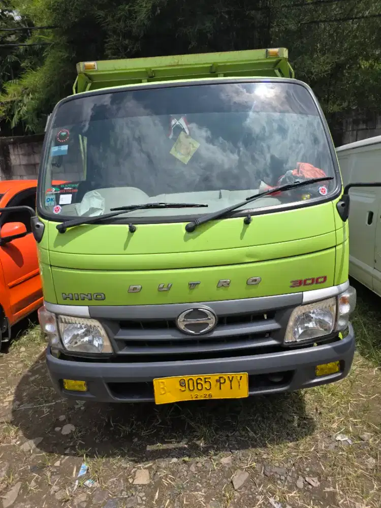 Hino dutro 110SDbak try way thn 2021