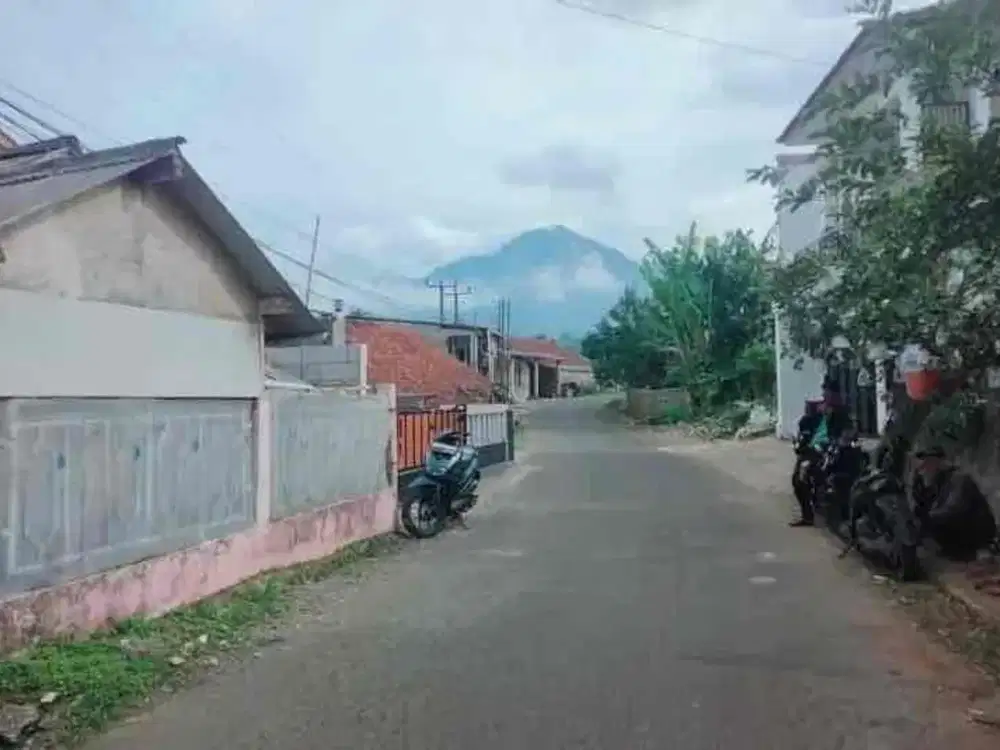 RUMAH MURAH SIAP HUNI DI JALAN KABUPATEN KECAMATAN TENJOLAYA BOGOR