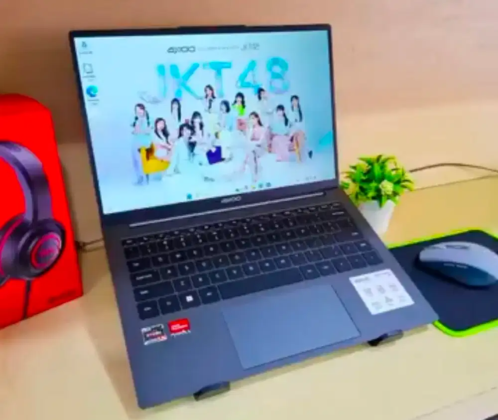 Axioo MyBook Hype 5 X6 AMD Ryzen 5 6600H 16GB SSD 512GB pakaian 2bln