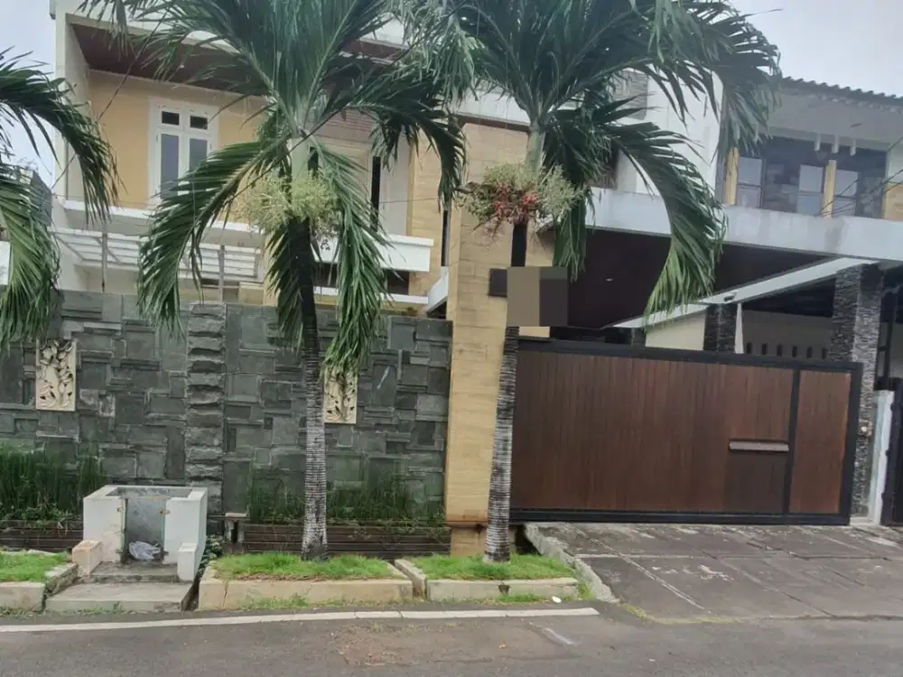 Di Jual Rumah Strategis Modern siap Huni 2.5 lantai di Cipinang