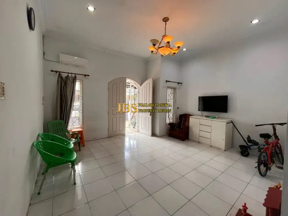 Dijual Rumah di Komplek Cemara Hijau - Medan Kondisi Siap Huni