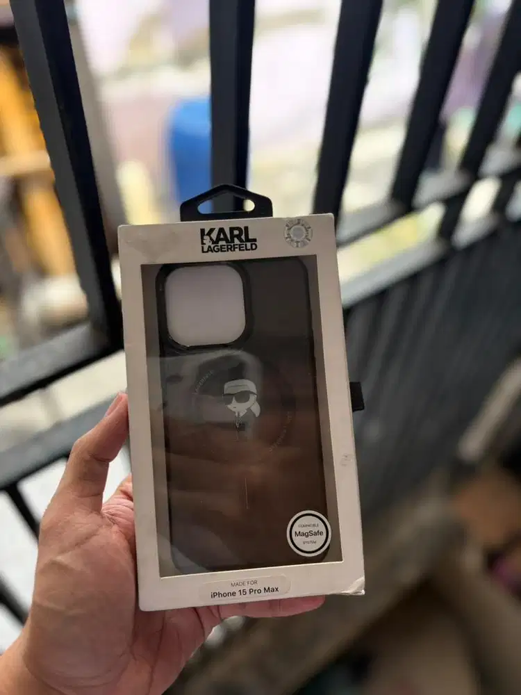 Casing iPhone 15 Promax Karl Lagerfeld
