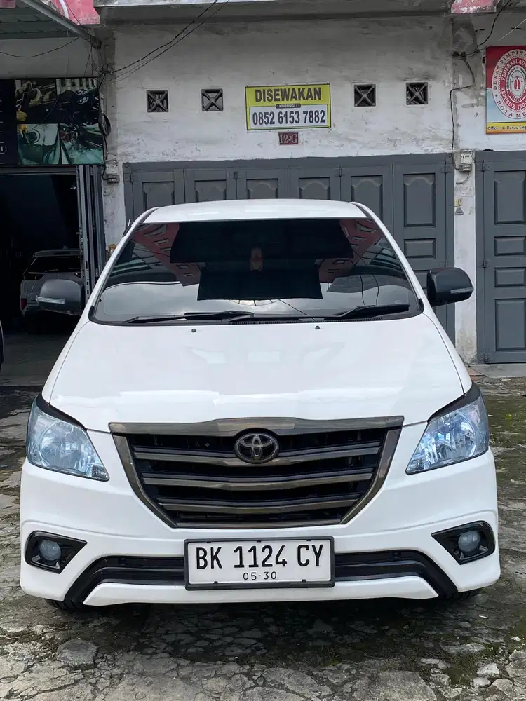Innova Diesel Solar 2,5 G Matic 2015 , 2014 , 2013