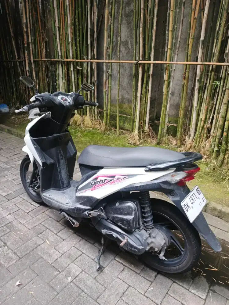 DIJUAL HONDA BEAT FI PUTIH 2012