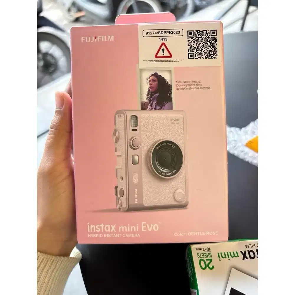 Instax Mini Evo Gentle Rose