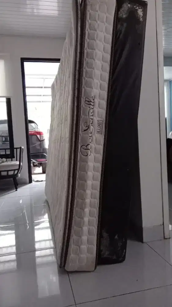 Jual murah, set springbed bekas