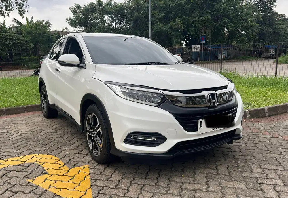 Honda HRV SE 2019 Putih CVT Bagus Murah