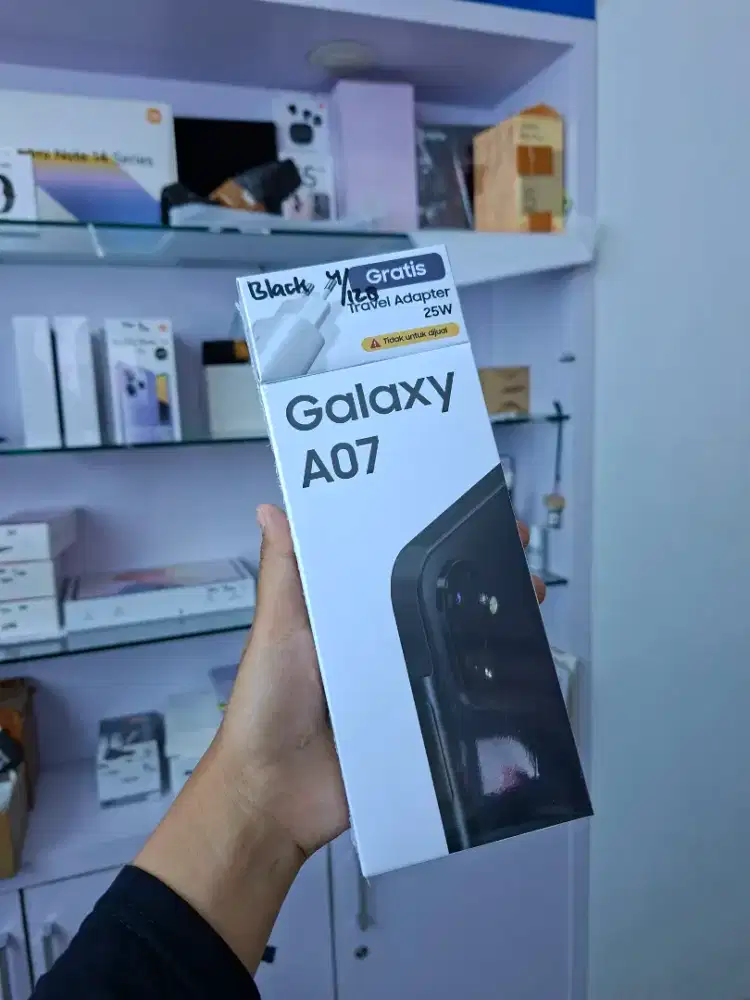 Samsung A07 64gb free adaptor