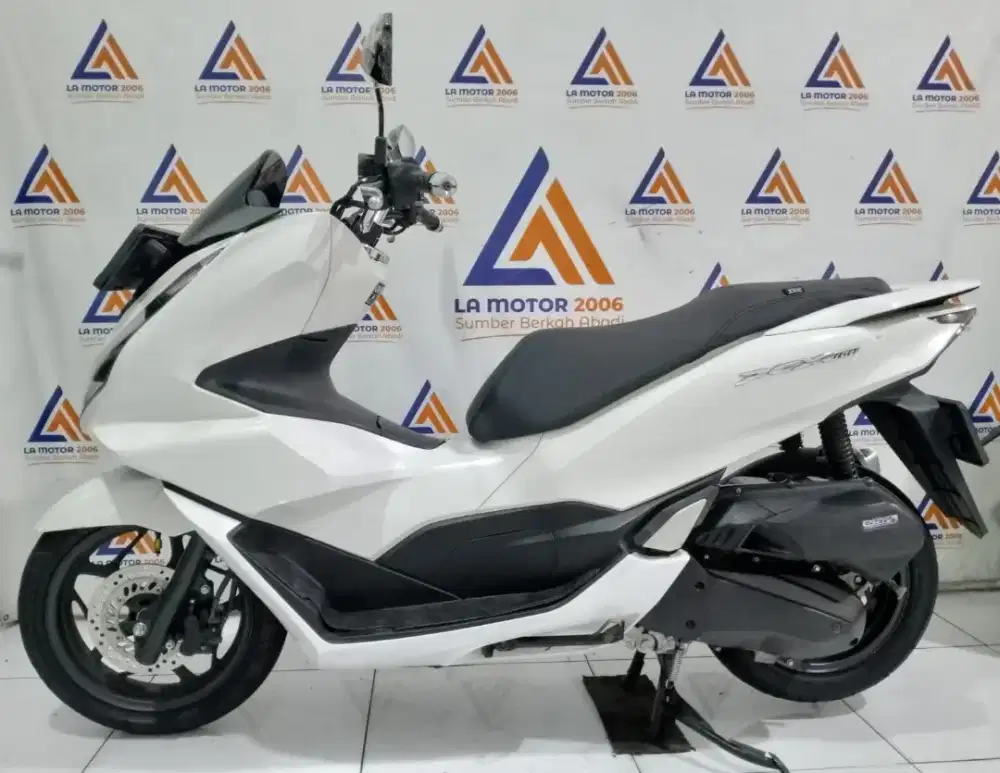 SIAP PAKAI HONDA PCX 169 CBS THN 2023 (SS LENGKAP/MESIN AMAN/PJK HIDUP