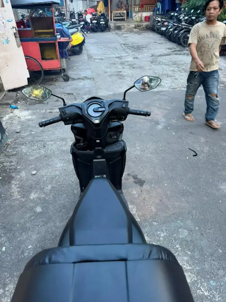 BEAT KEYLES DELUXE 2025