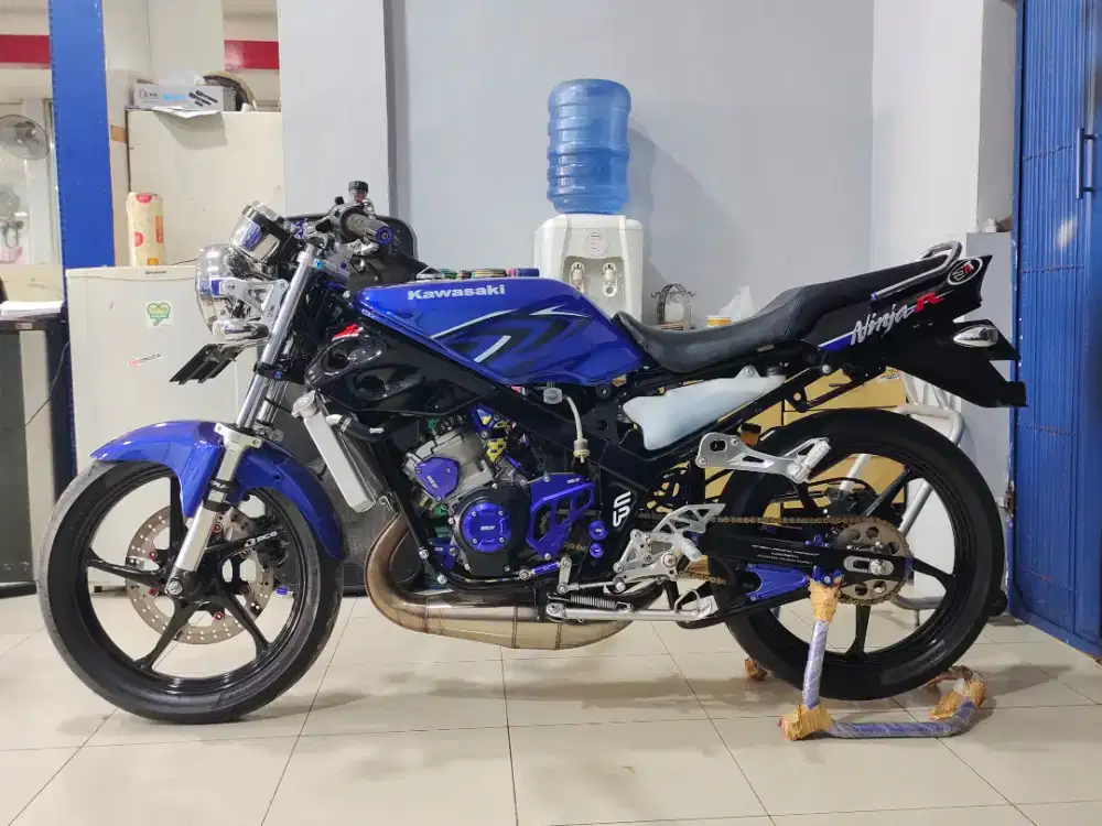KAWASAKI NINJA R