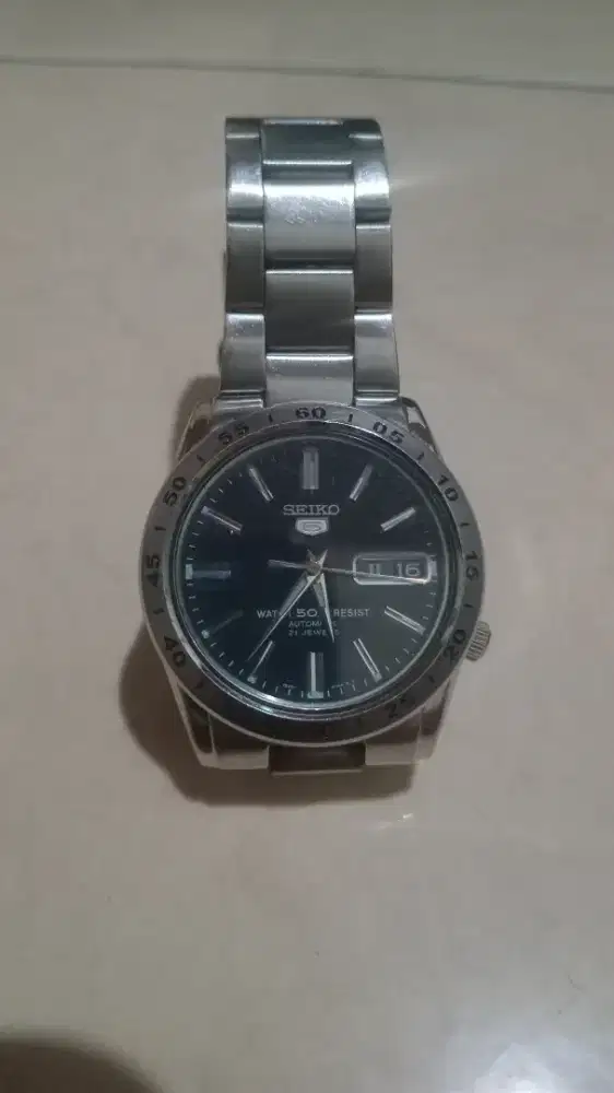 Seiko 5 Automatic
