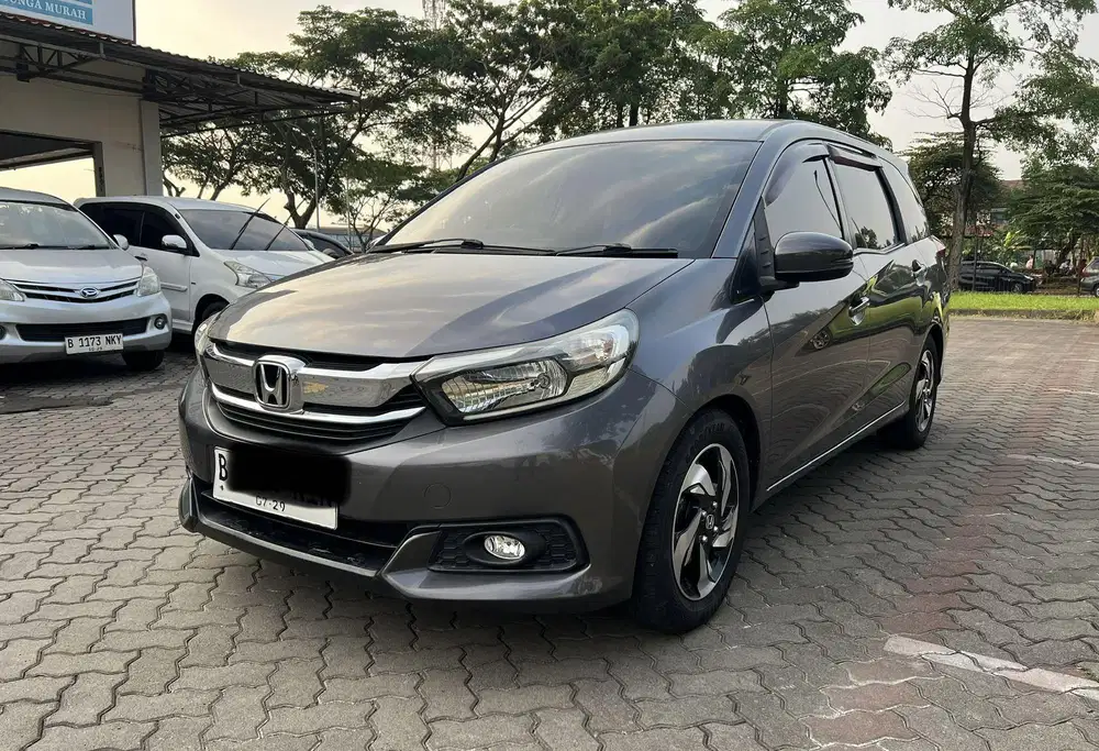 Honda Mobilio E CVT AT 2017 Abu Hitungan kredit murah