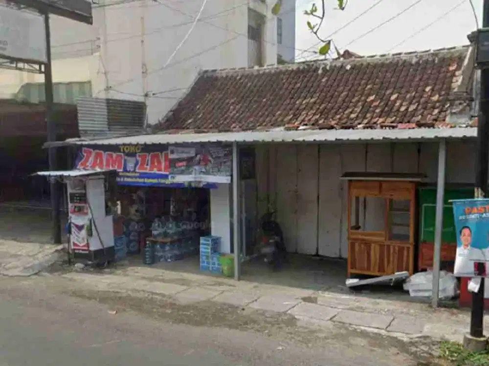 Di sewakan murah ruko 40 m2 pinggir jalan.