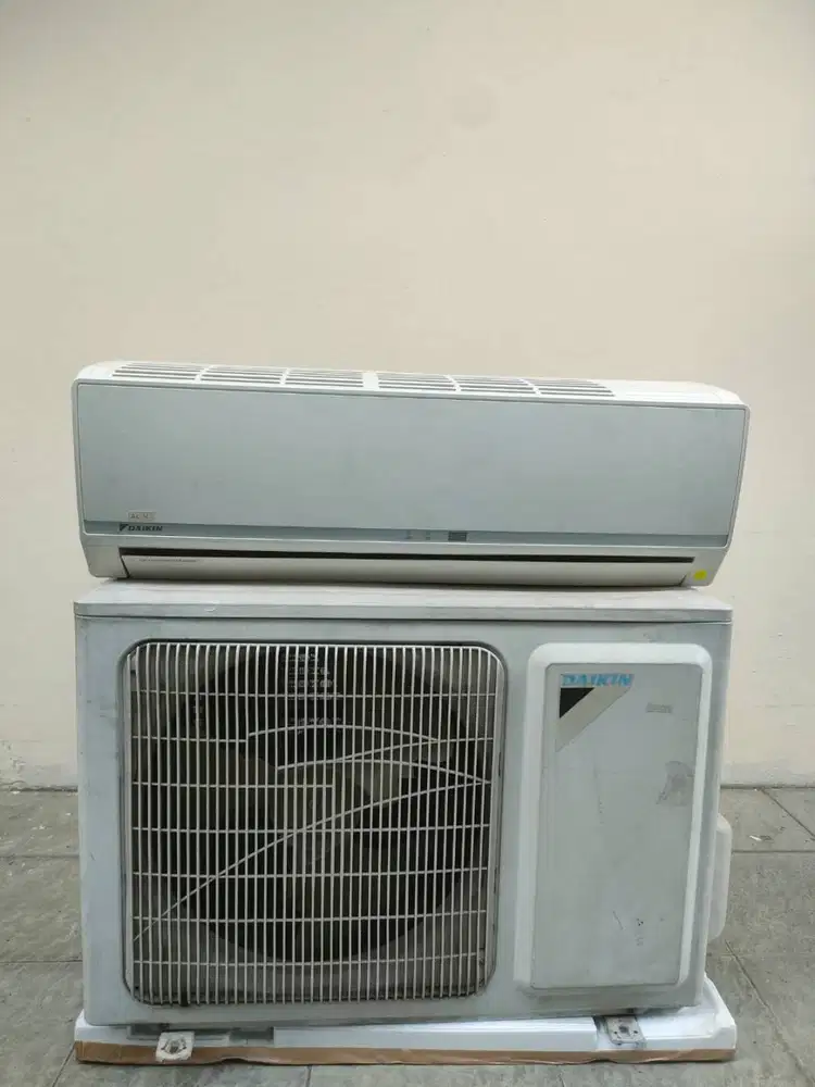 AC DAIKIN 3/4 PK Model FT20HEV1