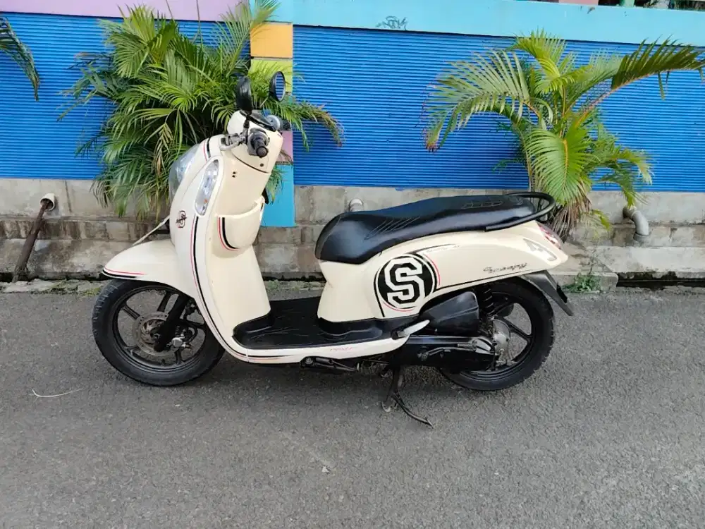 Honda Scoopy F1 th 2014 plat 2029 PJK pnjng mesin halus