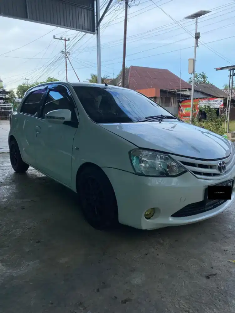 Etios Valco 1.5 manual